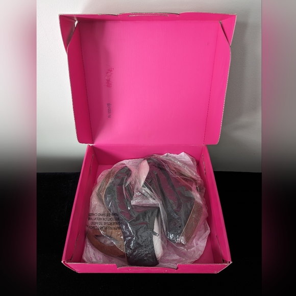 Dolce Vita Keena Unique 4.5" Heel Leather Ankle Boots With Zipper - Picture 9 of 11